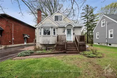 493 TWEEDSMUIR Avenue, Westboro - Hampton Park, ON K1Z 5P1