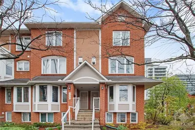 525 LISGAR Street 3, Ottawa Centre, ON K1R 5H4