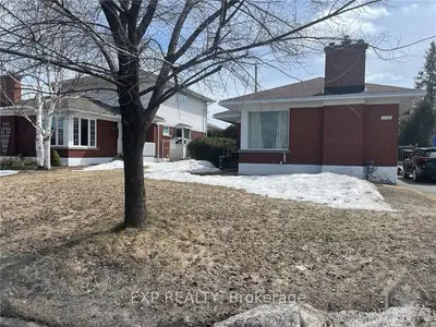 1742 GAGE Crescent, Belair Park - Copeland Park and Area, ON K2C 0Z9