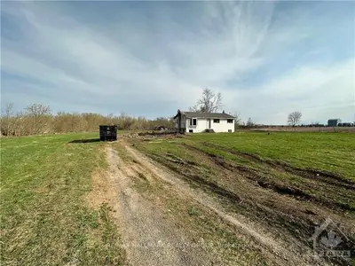 406 LATOURELL Road, North Grenville, ON K0G 1J0