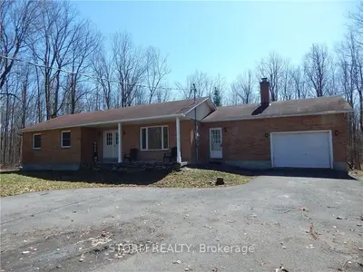 18738 BEAVER BROOK Road, South Glengarry, ON K0C 1S0
