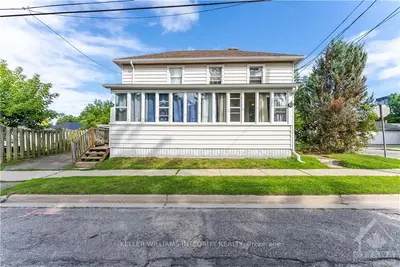 32-34 Havelock Street, Brockville, On K6v 4m1