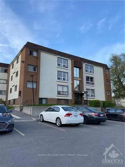 898 Elmsmere Road 12, Beacon Hill North - South and Area, ON K1J 7T6