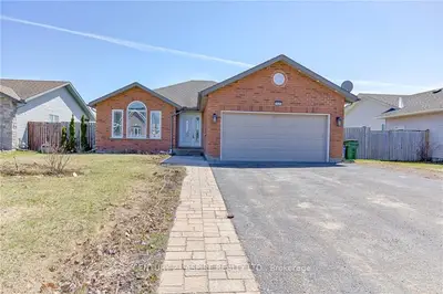 1023 LIMESTONE Trail, Petawawa, ON K8H 0A6