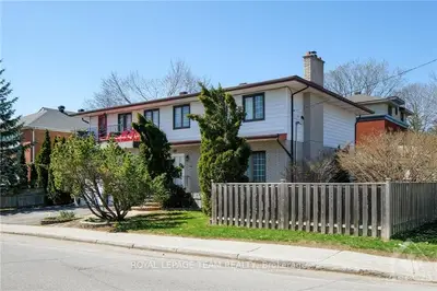 381 DOVERCOURT Avenue, Carlingwood - Westboro and Area, ON K2A 0S7