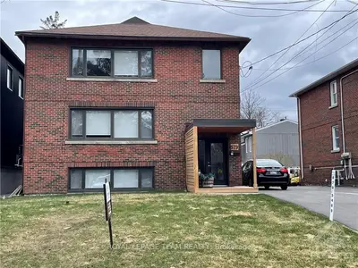 579 TWEEDSMUIR Avenue 3, Westboro - Hampton Park, ON K1Z 5P4
