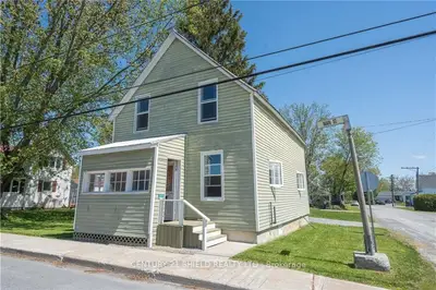 3223 MAIN Street, North Stormont, ON K0C 1C0