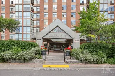 2759 CAROUSEL Crescent 802, Blossom Park - Airport and Area, ON K1T 2N5