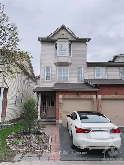 12 SANTA CRUZ, Alta Vista and Area, ON K1G 6M4