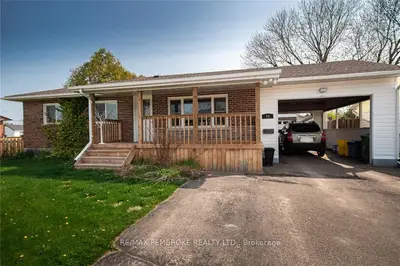 18 ETHEL Street, Petawawa, ON K8H 2C1