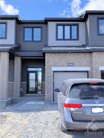 1040 SPEEDVALE Court, Kanata, ON K2T 0P6