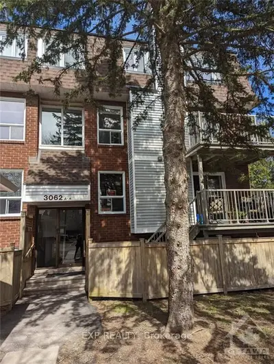 3062 COUNCILLOR'S Way B, Blossom Park - Airport and Area, ON K1T 2S9