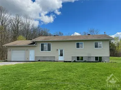 12794 COUNTY RD 28 Road, South Dundas, ON K0C 1X0