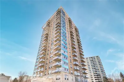 70 LANDRY Street 2003, Vanier and Kingsview Park, ON K1L 0A8