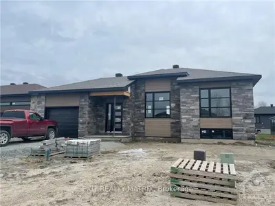 771 LAFRANCE Street, Hawkesbury, ON K6A 3W8