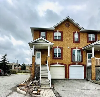 3 BELLFLOWER, Hunt Club - South Keys and Area, ON K1T 3Z9
