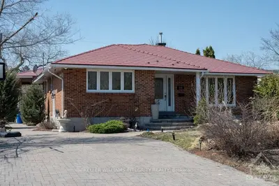 924 REX Avenue, McKellar Heights - Glabar Park and Area, ON K2A 2P7