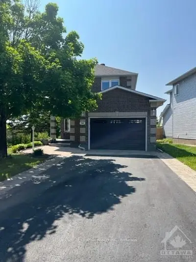 74 STEGGALL Crescent, Stittsville - Munster - Richmond, ON K2S 1S4