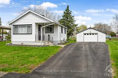 42 CHURCH Avenue, South Dundas, ON K0E 1K0