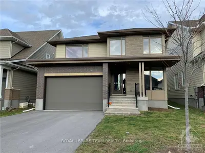 27 GREENSAND Place, Kanata, ON K2T 0E3