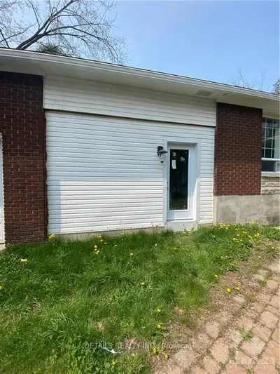 2551 INNES Road B, Blackburn Hamlet, ON K1B 3K1