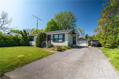 79 St Lawrence Street, South Stormont, ON K0C 1M0