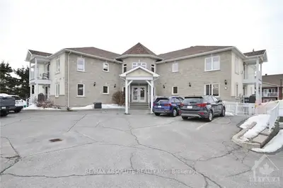 32 LA CROISEE Street 101, Russell, ON K0A 1W0