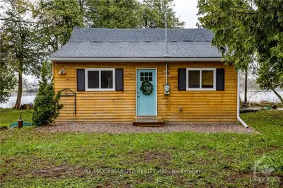 388 Cottage Road, Montague, ON K7A 5B8