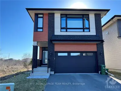 210 TAURUS Place, Blossom Park - Airport and Area, ON K1X 0A6