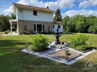 2551 RUSSLAND Road, Orleans - Cumberland and Area, ON K0A 3H0