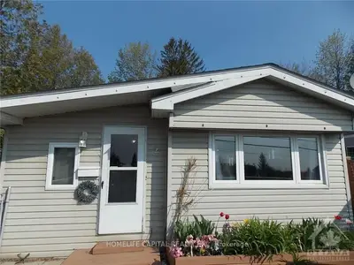 7481 MITCH OWENS Road 2, Leitrim, ON K1G 3N4