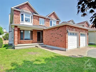 33 FORESTGLADE Crescent, Hunt Club - South Keys and Area, ON K1G 5X3