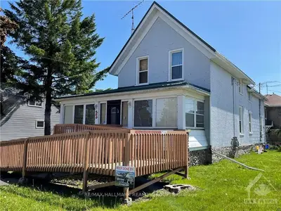 489 ANN Street, Prescott, ON K0E 1T0