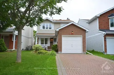 42 Saddle Crescent, Hunt Club - South Keys and Area, ON K1G 5L4