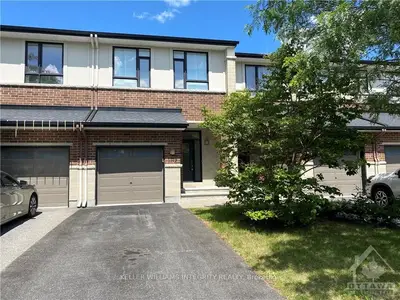 1119 TISCHART Crescent, Kanata, ON K2T 0G4
