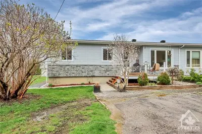 1199 OLD MONTREAL Road, Orleans - Cumberland and Area, ON K4A 3N3