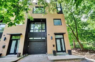 114 LITTLE LONDON, Lower Town - Sandy Hill, ON K1N 8X8