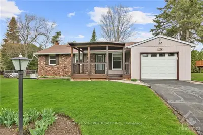 194 GOLF CLUB Road, Rideau Lakes, ON K7A 4S5