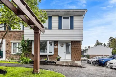 1302 CORNELL Street, Parkway Park - Queensway Terrace S and Area, ON K2H 7M1