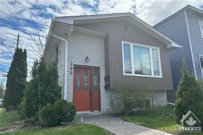 280 ST DENIS Street, Vanier and Kingsview Park, ON K1L 5J5
