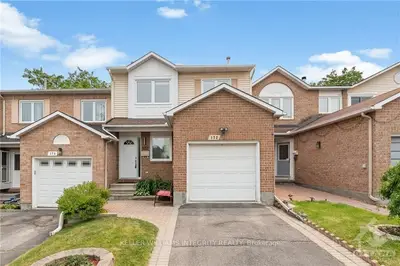 172 Claiborne Way, Orleans - Cumberland and Area, ON K1E 3V1