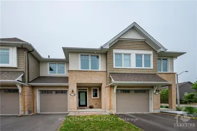 789 CEDAR CREEK Drive, Blossom Park - Airport and Area, ON K1T 0M5