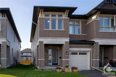 693 CAPRICORN Circle, Blossom Park - Airport and Area, ON K4M 0J5