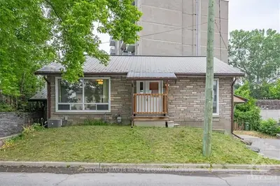 241 PARK Street, Vanier and Kingsview Park, ON K1L 7G7
