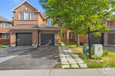 33 SCOUT Street, Carlington - Central Park, ON K2C 4C4