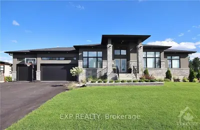 208 SUMMERVIEW Terrace, Greely - Metcalfe - Osgoode - Vernon and Area, ON K4P 0E9