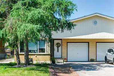 848 Trojan Avenue B, Overbrook - Castleheights And Area, On K1k 2p9