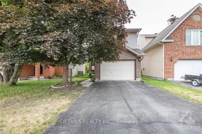 49 Florizel Avenue, Bells Corners and South to Fallowfield, ON K2H 9R1