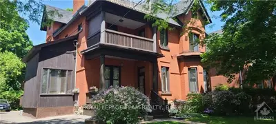 71 Maclaren Street 2, Ottawa Centre, On K2p 0k5