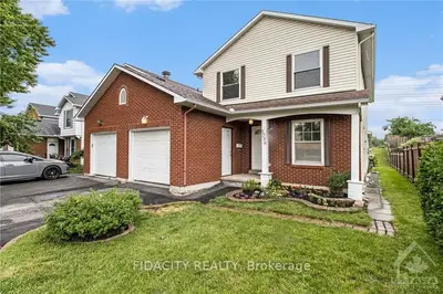 1759 STONEBOAT Crescent, Orleans - Convent Glen and Area, ON K1C 1W9